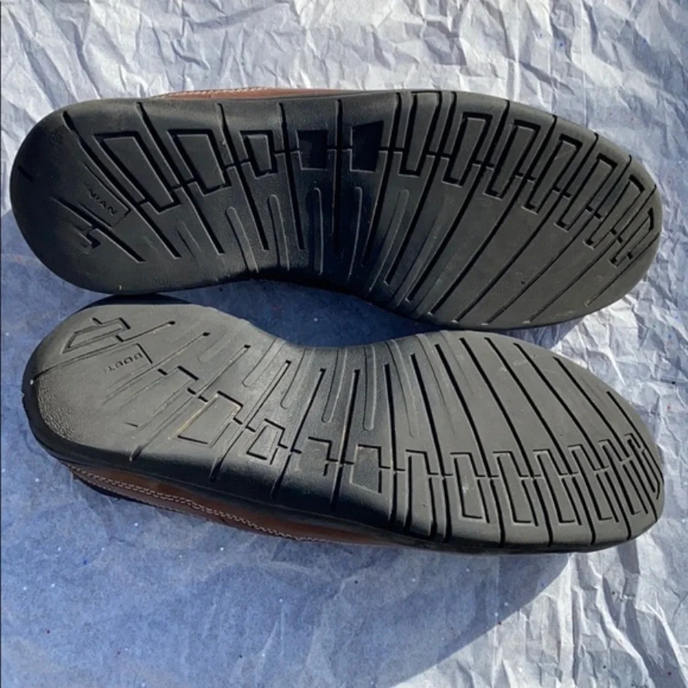 Bostonian brown slip on loafers leather,size 9